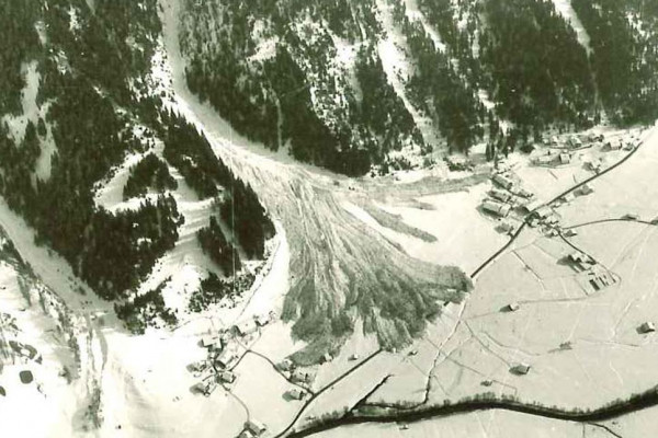 InnereLehnertal Lawine Chronik 1975 04 06